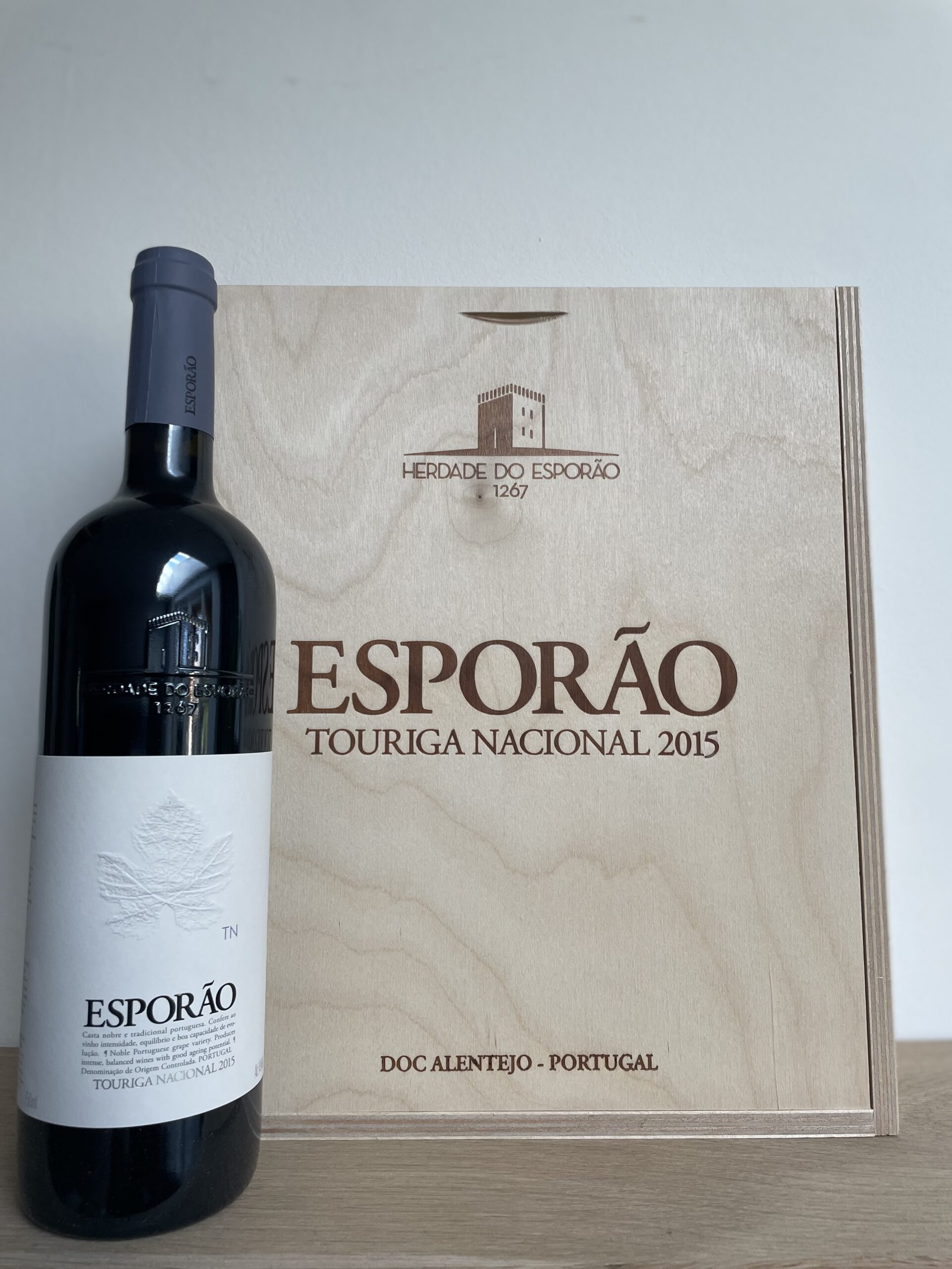 Esporao Touriga Nacional 2015 exclusieve wijn bijzondere wijn in kist